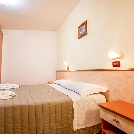 Hotel Zodiaco &
